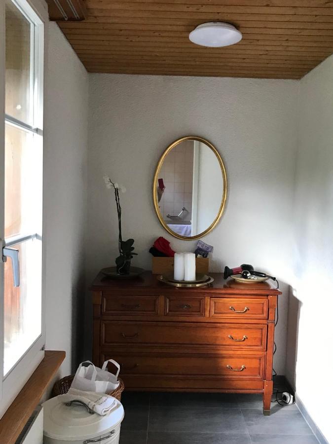 Ferienwohnung Simple Flat 72 M2 In The Centre Of Burgdorf With Private Parking Exterior foto