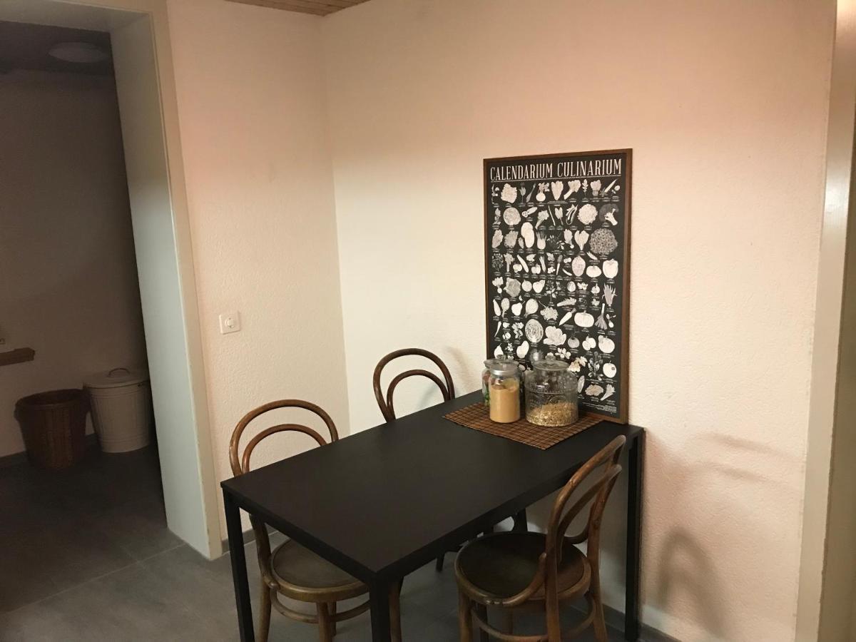 Ferienwohnung Simple Flat 72 M2 In The Centre Of Burgdorf With Private Parking Exterior foto
